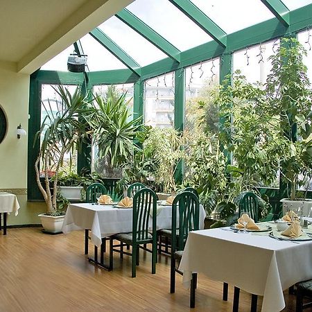 Hotel Dorrian ポズナン エクステリア 写真