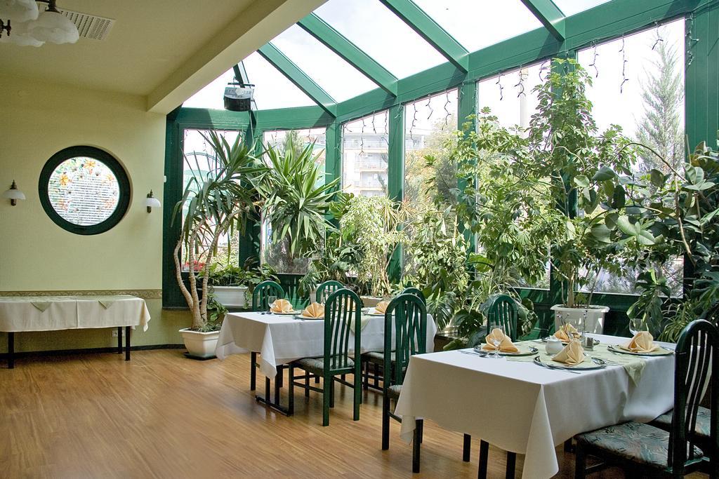 Hotel Dorrian ポズナン エクステリア 写真