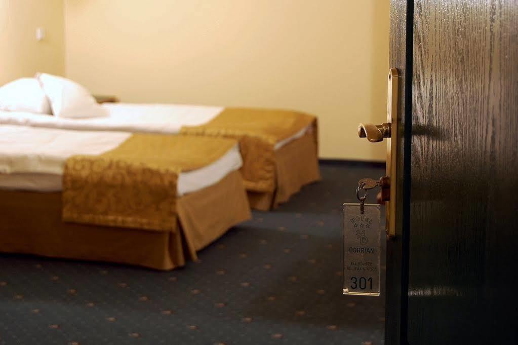 Hotel Dorrian ポズナン エクステリア 写真